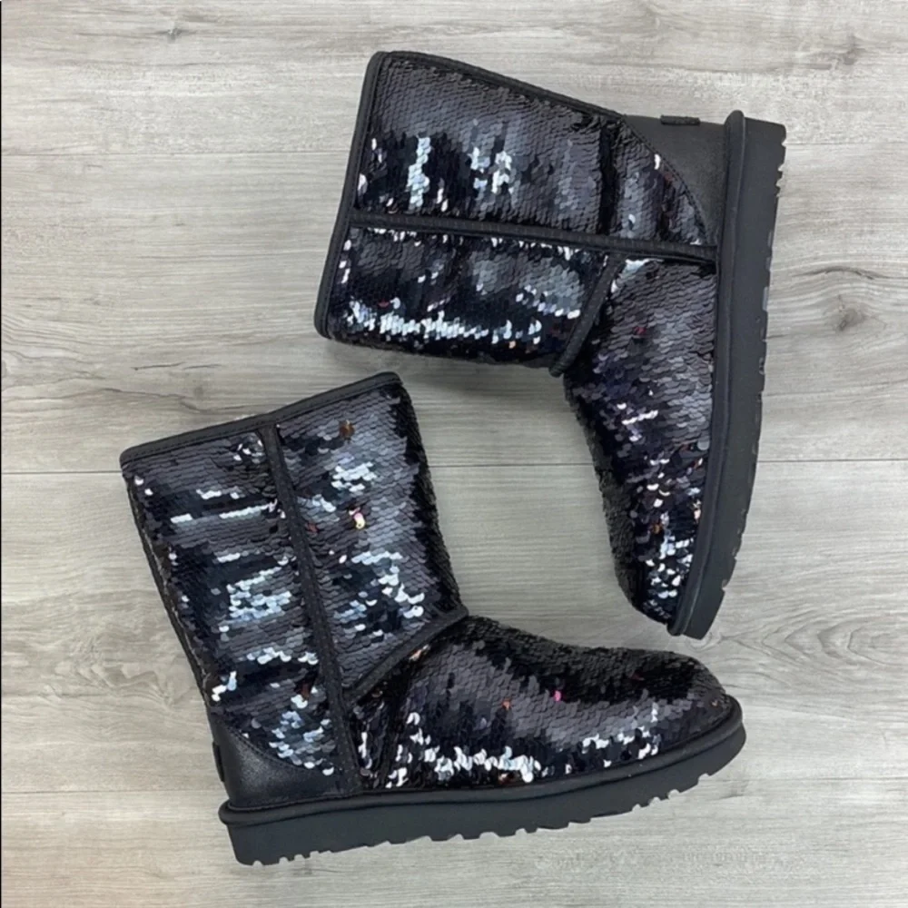 🍁 UGG 🍁 CLASSIC SHORT SEQUIN BLACK BOOTS - Picture 5 of 15